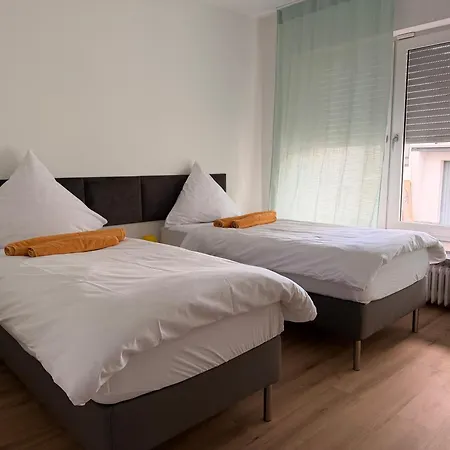 Gemuetliche Im Erdgeschoss In Sehr Zentraler Lage Apartamento