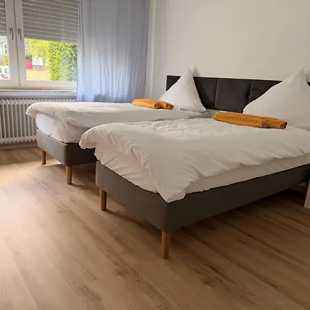 Gemuetliche Im Erdgeschoss In Sehr Zentraler Lage Apartamento